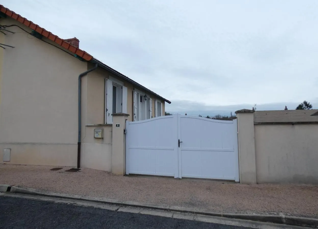 Gite De L Epinette Commentry